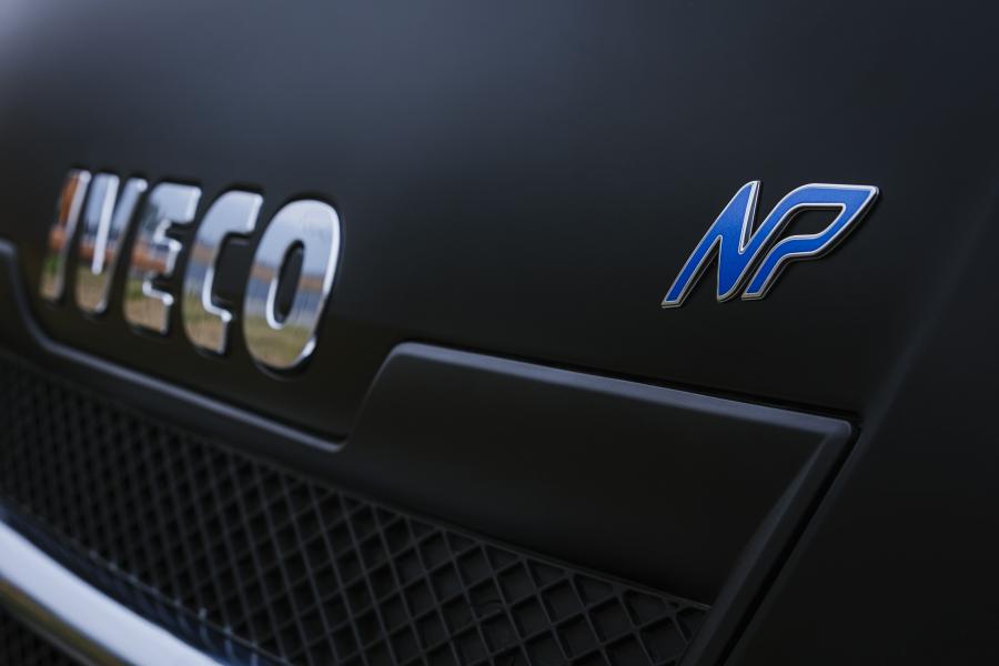 Логотип Iveco Stralis 460NP 4x2 2017 года  (фото 22 из 40)